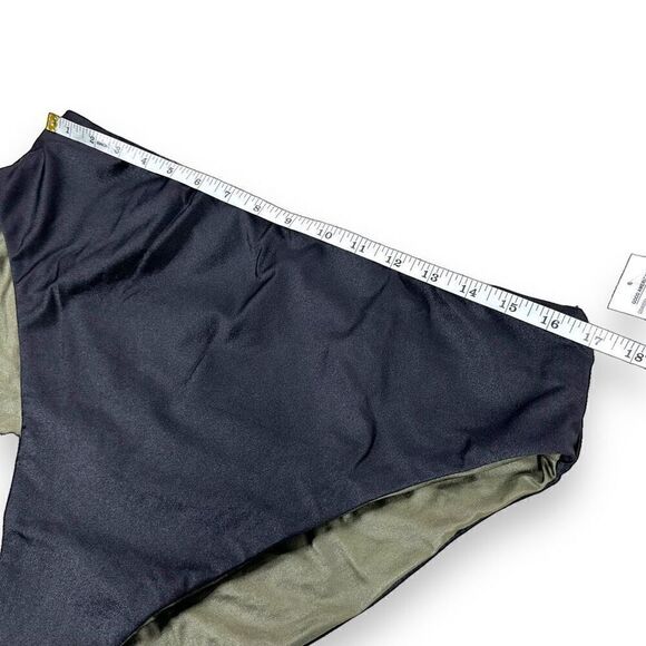 Good American Good Waist Bikini Bottom Women’s Size 6 (4X) High Shine Reversible - Picture 10 of 11